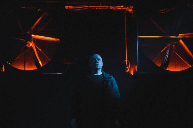 VNV Nation - Electric Sun press photos